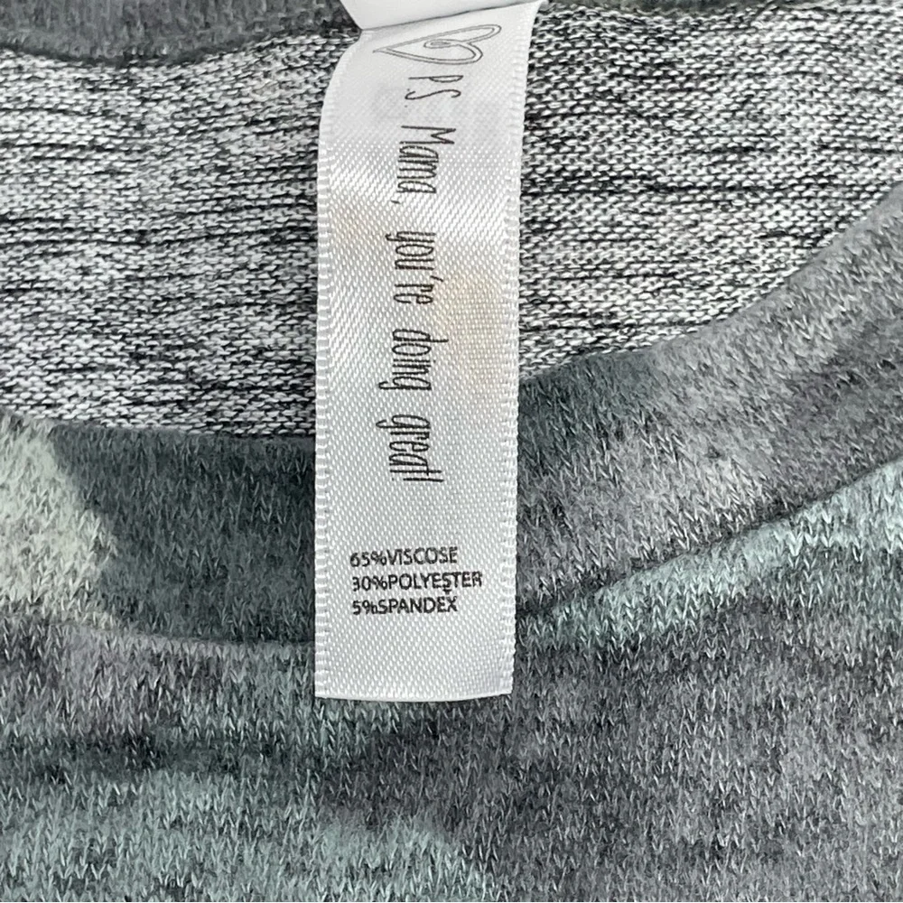 Latched Mama Nursing Long Sleeve Tops size XS lot of 4 - Picture 4 of 16